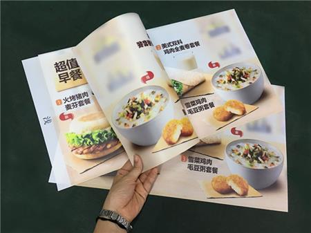 UV透明膜海報(bào)打印彩白彩畫(huà)面加工制作 漢堡王實(shí)體店海報(bào)案例分享 UV透明膜海報(bào)打印彩白彩畫(huà)面加工制作 漢堡王實(shí)體店海報(bào)案例分享