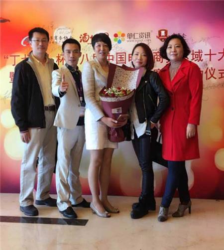 銘輝廣告設(shè)計(jì)制作有限公司.jpg 銘輝廣告設(shè)計(jì)制作有限公司.jpg