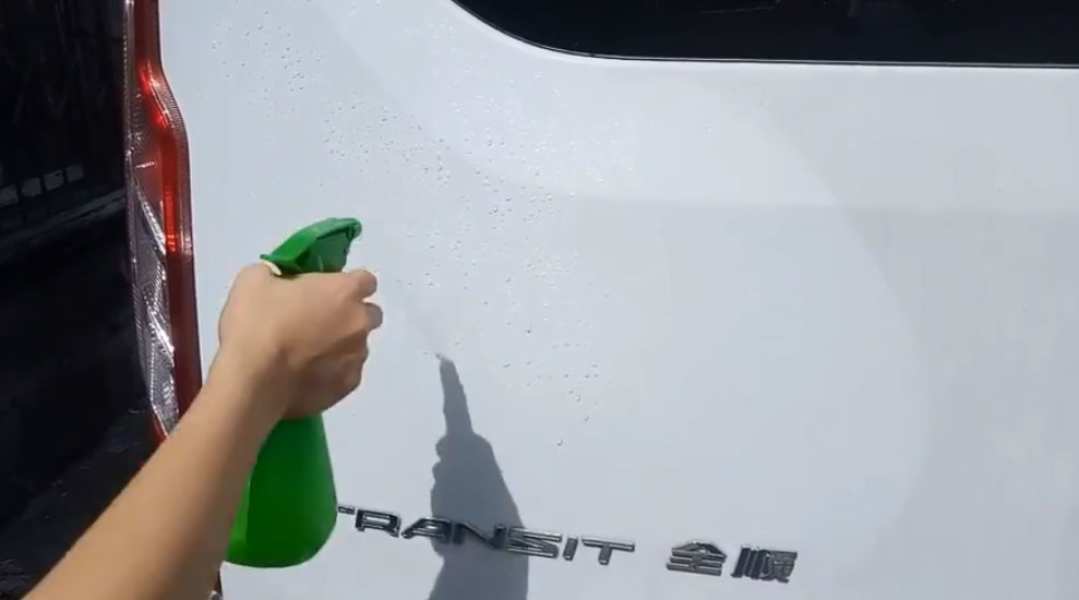 車貼的安裝方法、流程及注意事項(xiàng)的濕貼法