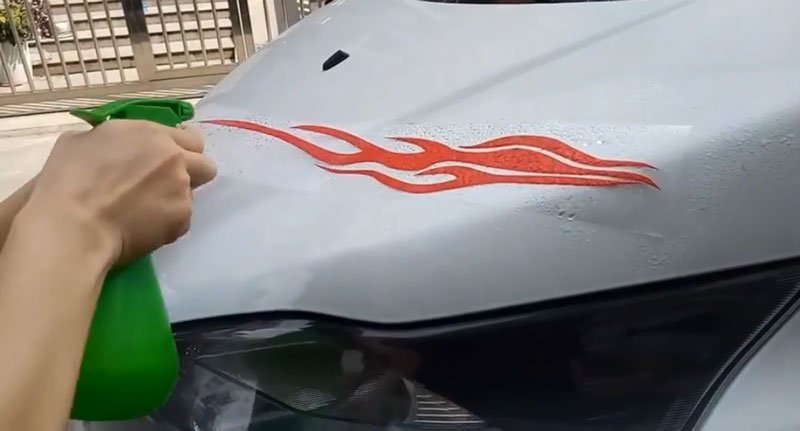車貼的安裝方法、流程及注意事項(xiàng)的濕貼法